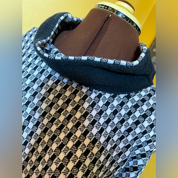 Women’s Vintage Cowel Neck Sweater ( XL ) - Picture 5 of 5